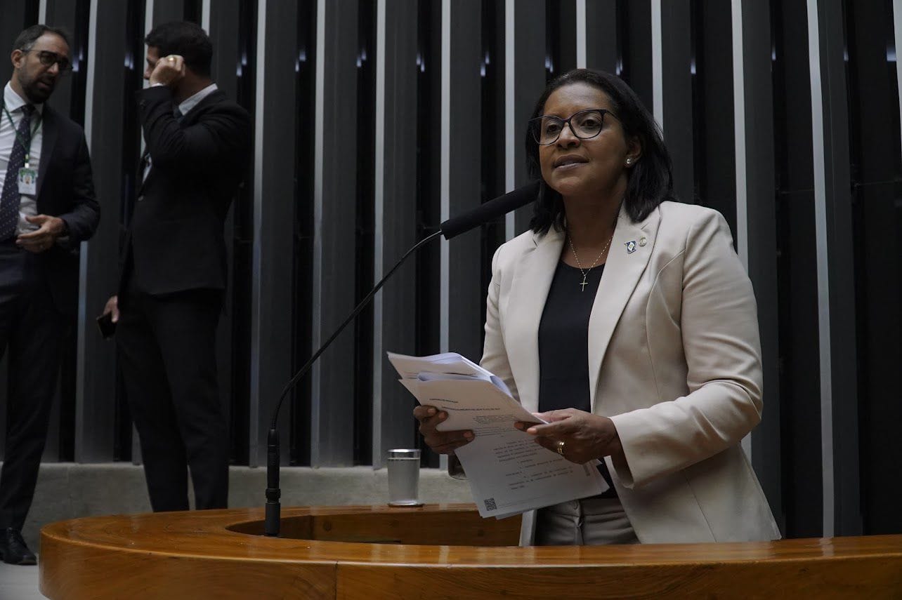PT e PL se unem em projeto de Gisela para pressionar Motta a dar transparência às votações