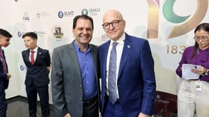 Deputado Chico Guarnieri acompanha posse e reforça confiança  na gestão de Pivetta