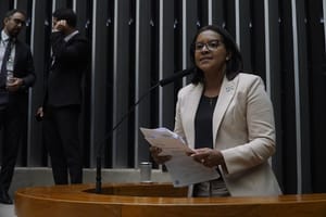 PT e PL se unem em projeto de Gisela para pressionar Motta a dar transparência às votações