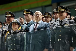 MT promove 1.015 oficiais e praças da Polícia Militar em solenidade alusiva à Tiradentes
