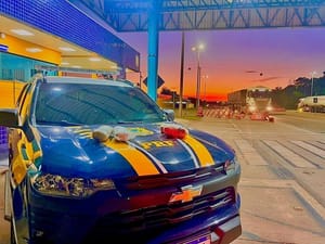 PRF apreende droga em bagagem de passageira de ônibus na BR-364, em Cuiabá